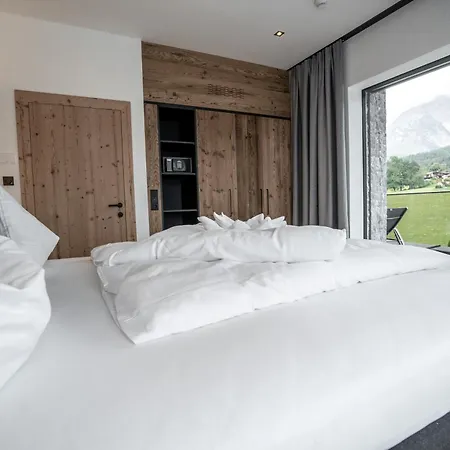 Kaiserjuwel 4 Sterne Superior Ξενοδοχείο Prama