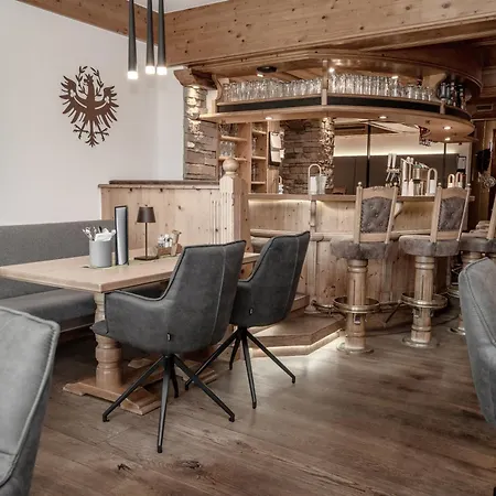 Hotel Kaiserjuwel 4 Sterne Superior Prama