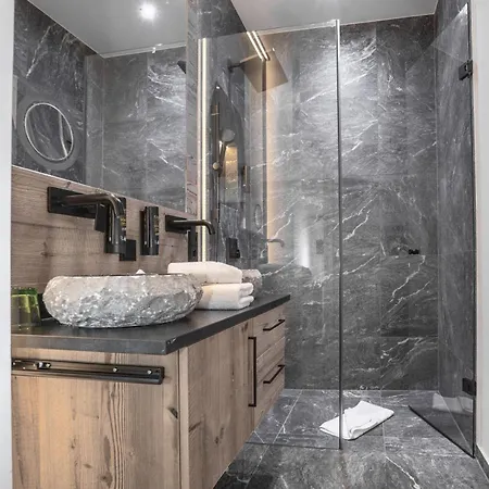 Kaiserjuwel 4 Sterne Superior Hotel 4*