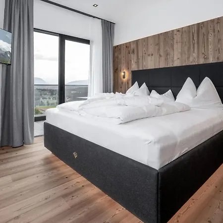 Hotel Kaiserjuwel 4 Sterne Superior 4*