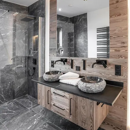 Hotel Kaiserjuwel 4 Sterne Superior 4*