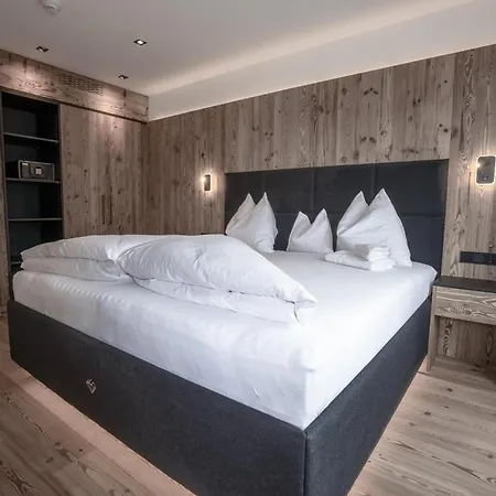 Kaiserjuwel 4 Sterne Superior Hotel Prama