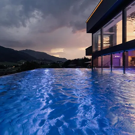 Kaiserjuwel 4 Sterne Superior Hotel Prama